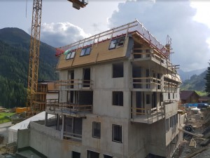 Haus A topped out